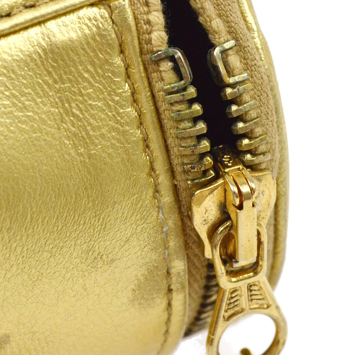 CHANEL 1994-1996 Timeless Jewelry Case Gold Lambskin 05991