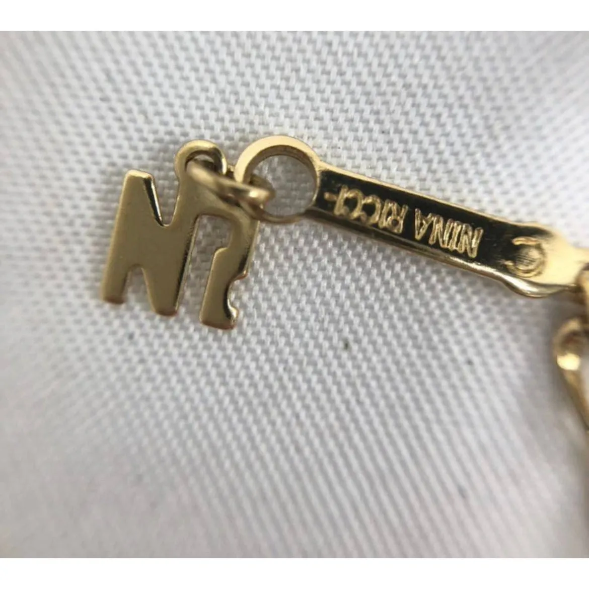 MINT. Vintage NINA RICCI golden chain necklace with logo engraved photo case top. Must have rare jewelry. 050917ya1